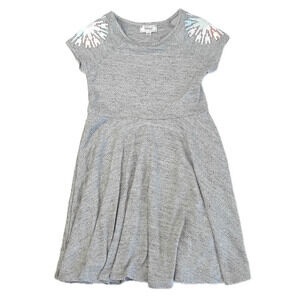 D-Signed Girls Gray Dress size: 6-7 Years